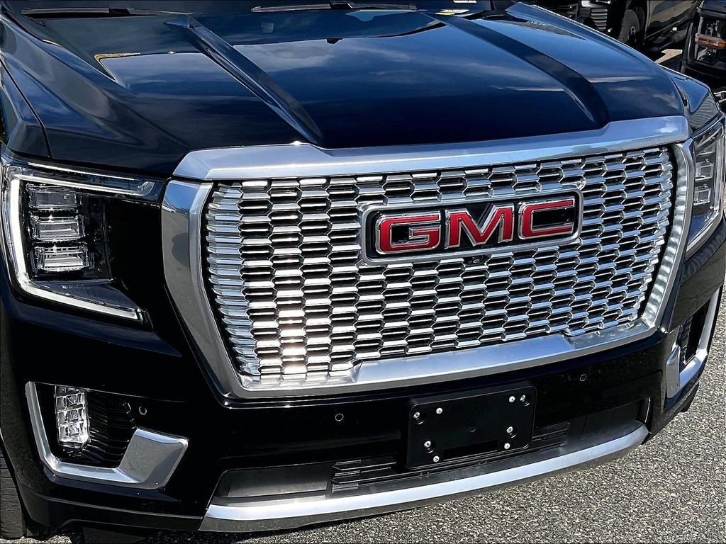 Used 2023 Black GMC Denali image 32