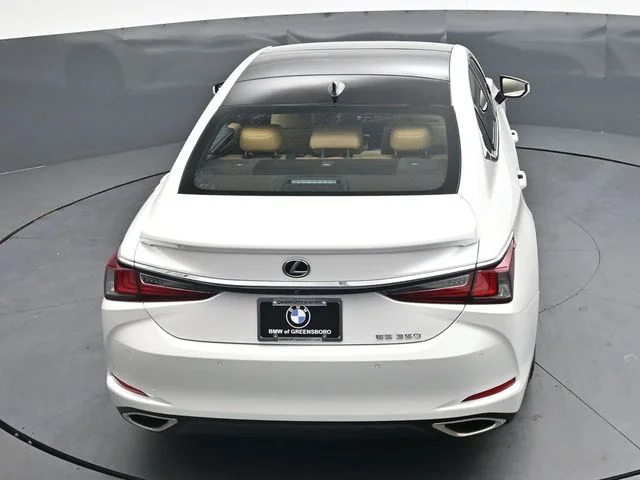 Used 2021 White Lexus 350 image 26