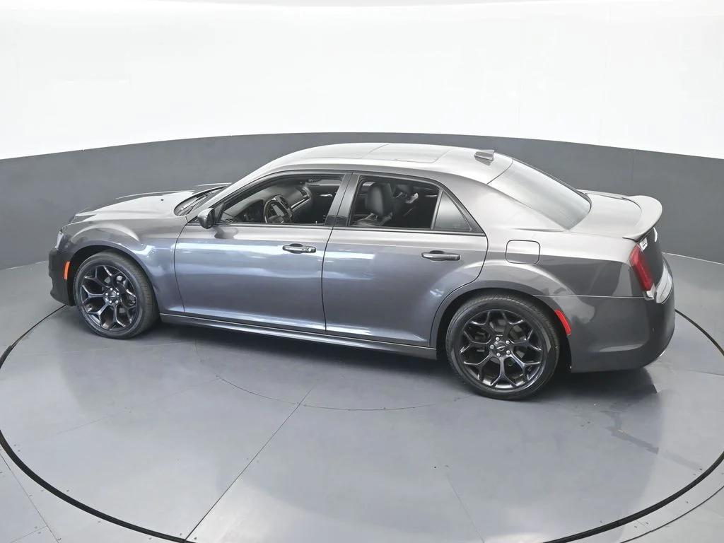 Used 2020 Granite Crystal Metallic Clearcoat Chrysler S image 49