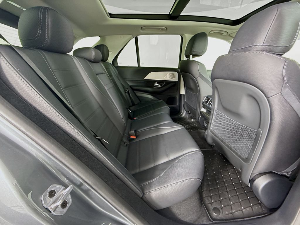 Used 2025 Gray Mercedes-Benz GLE 350 image 29