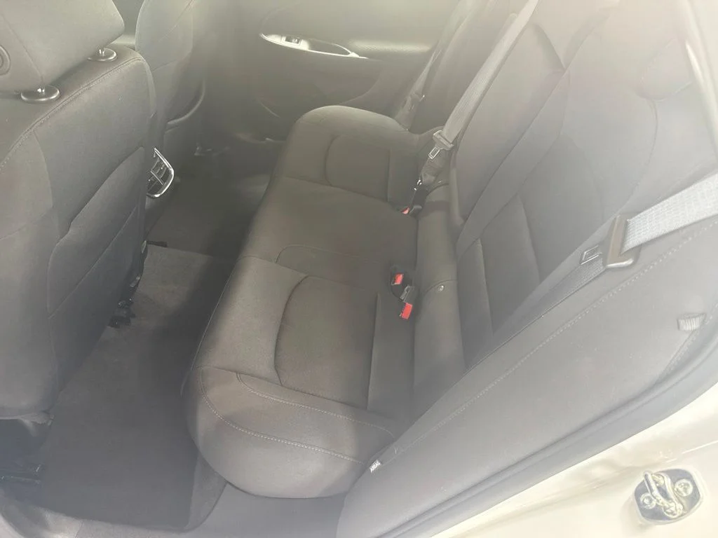 Used 2024 White Chevrolet LT image 11