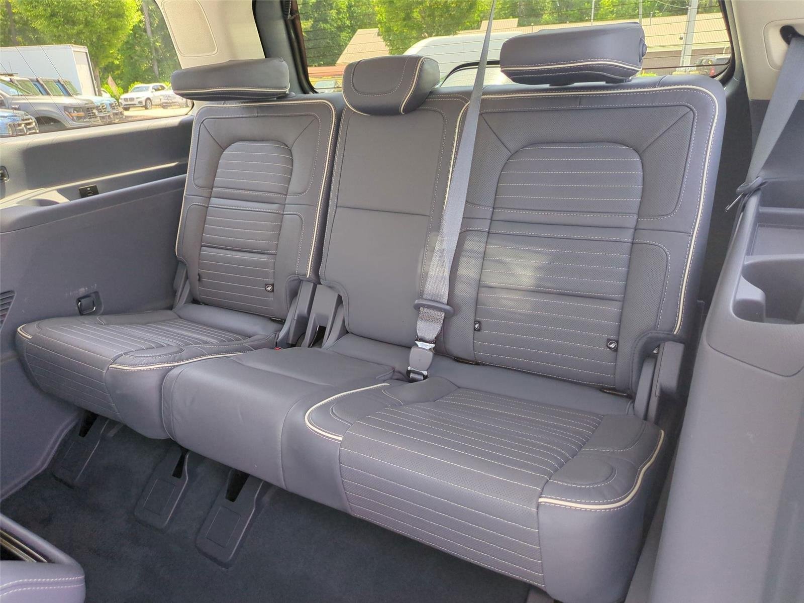 Used 2022 Chroma Crystal Blue Metallic Premium Colorant Lincoln Black Label image 36