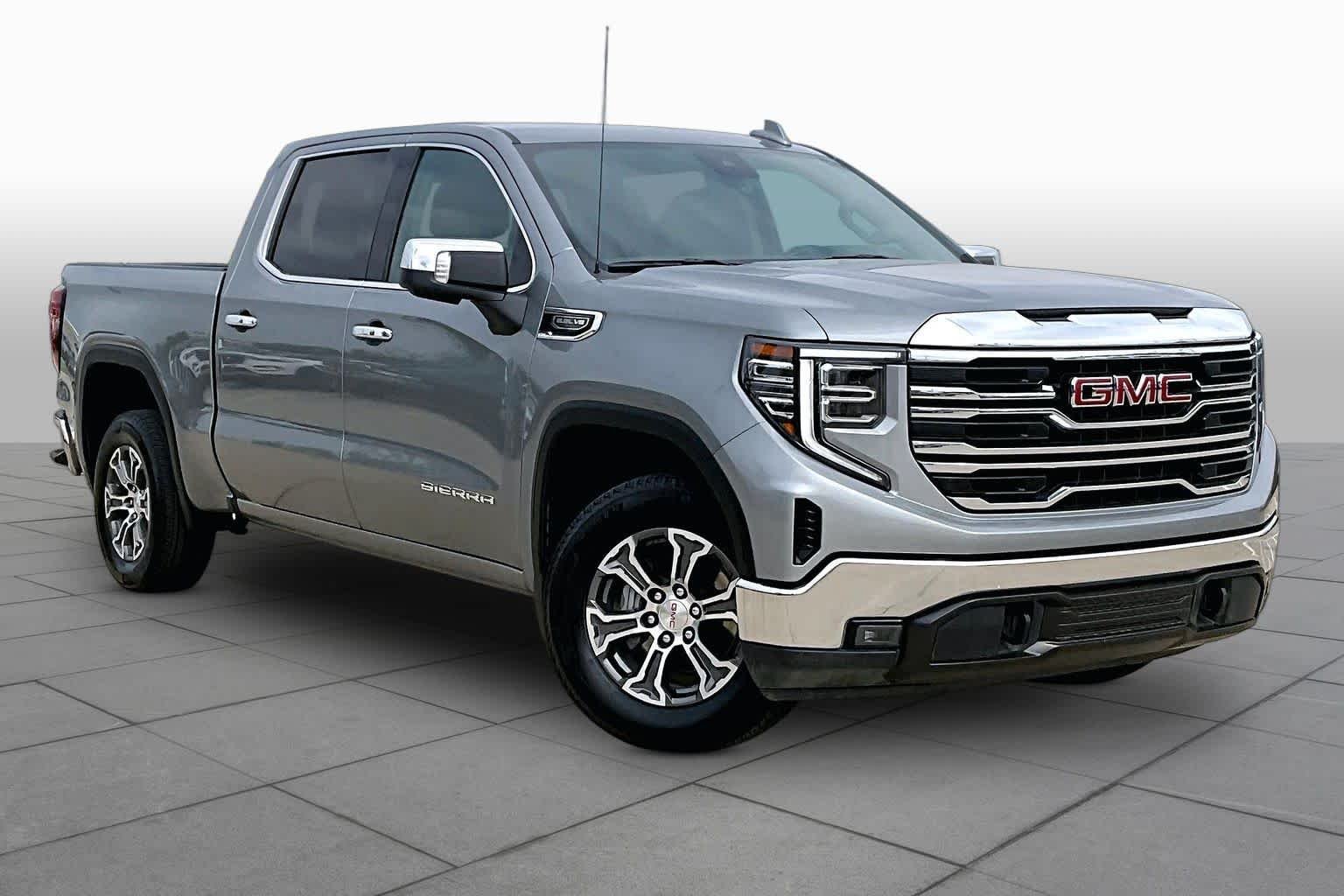 Used 2026 Sterling Metallic GMC SLT image 3
