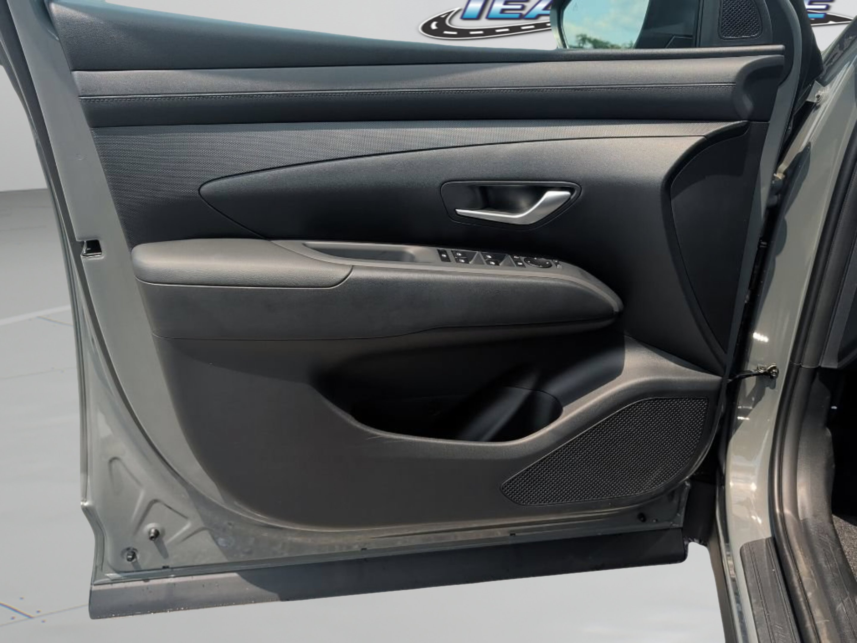 New 2026 Hampton Gray Hyundai SEL Plus image 17