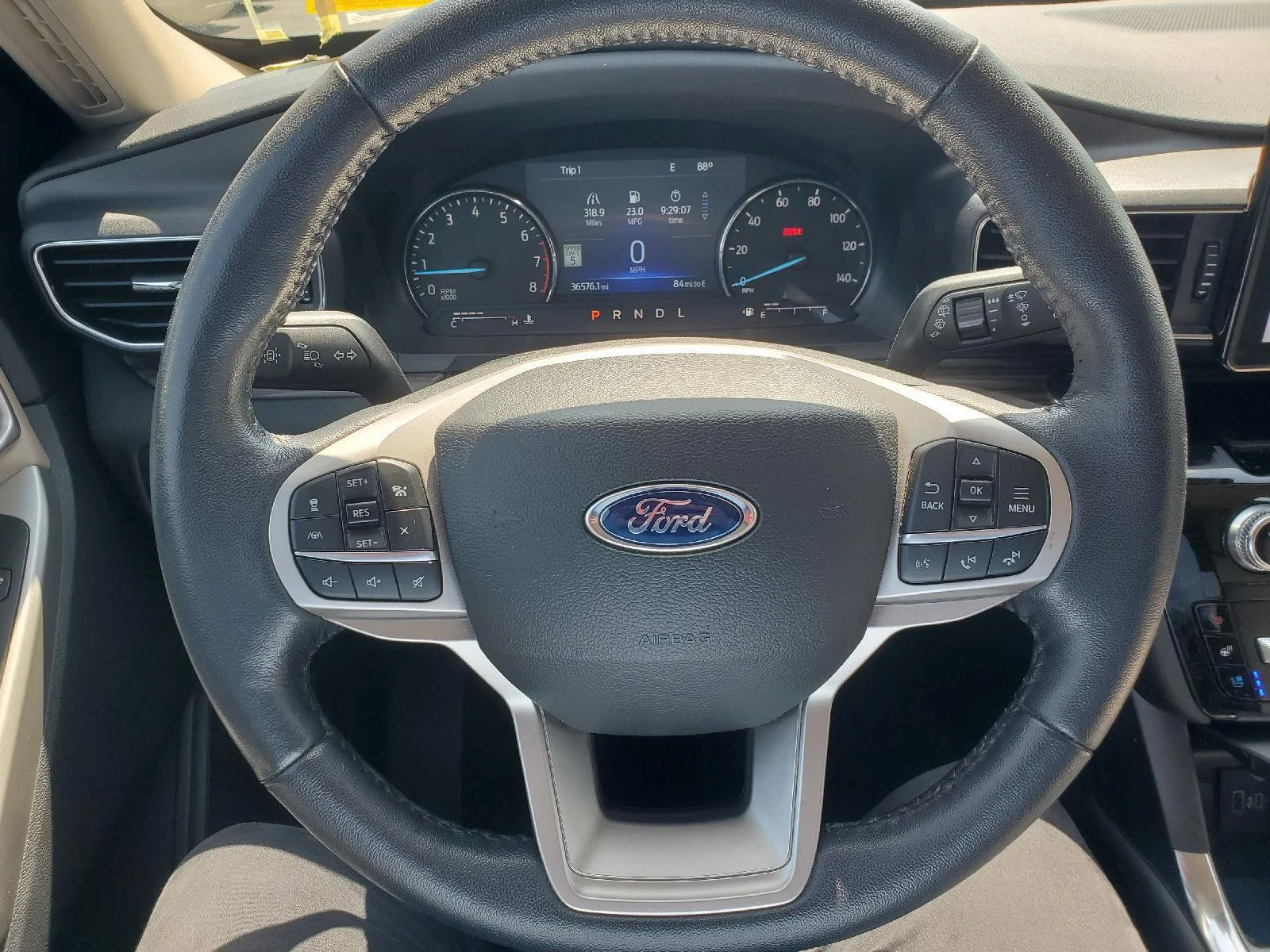 Used 2022 Star White Metallic Tri-Coat Ford Limited image 13