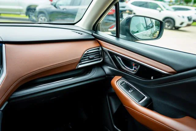 Used 2020 Autumn Green Metallic Subaru Touring image 30