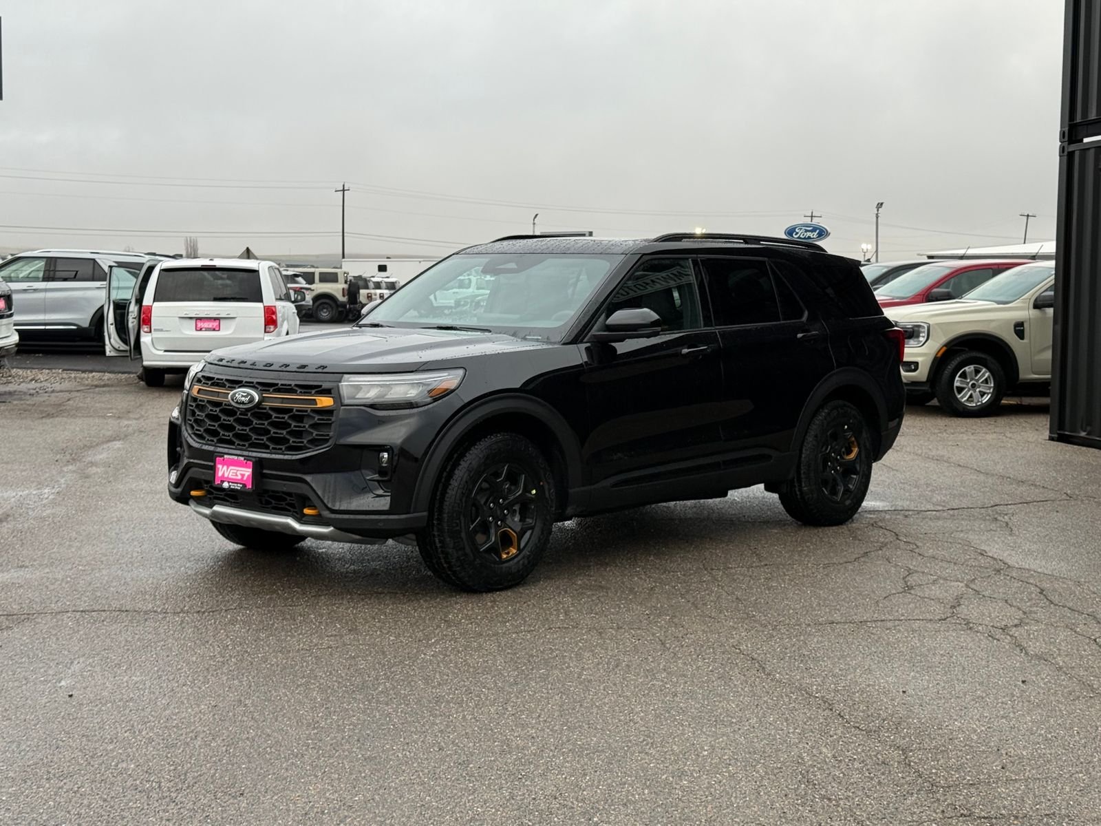 New 2026 Agate Black Metallic Ford Tremor® image 11