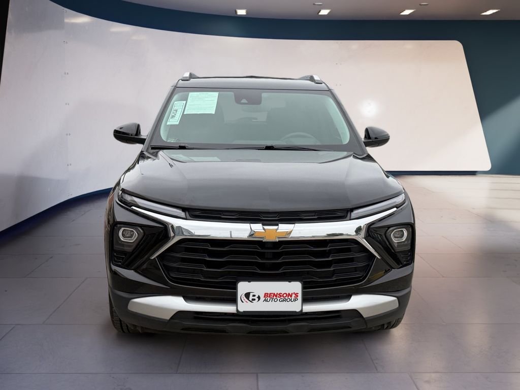 Used 2025 Black Chevrolet LT image 8