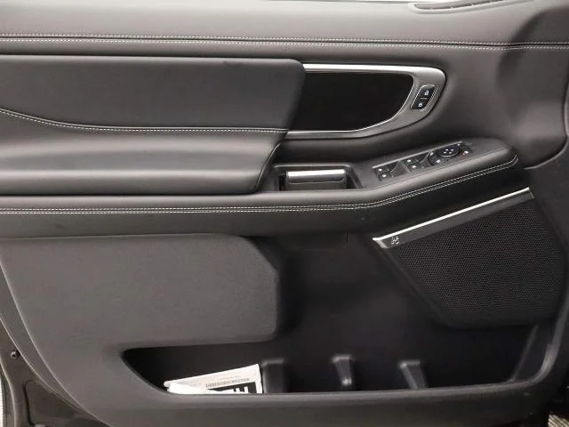 New 2027 Agate Black Metallic Ford Platinum image 19