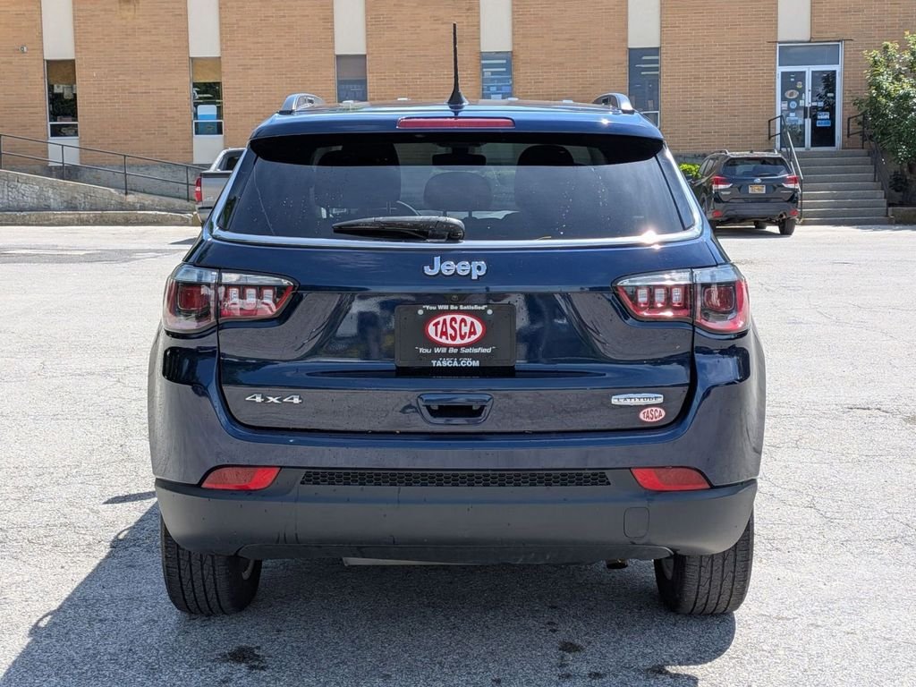 Used 2021 Blue Jeep Latitude image 4