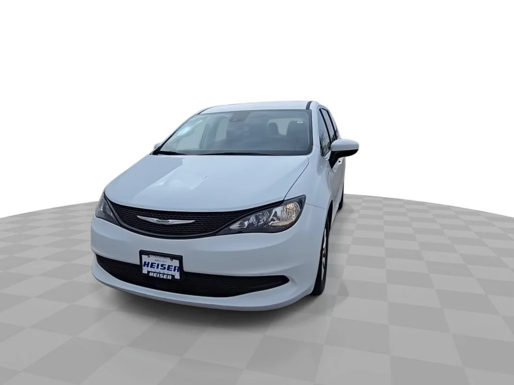 Used 2023 White Chrysler LX image 3