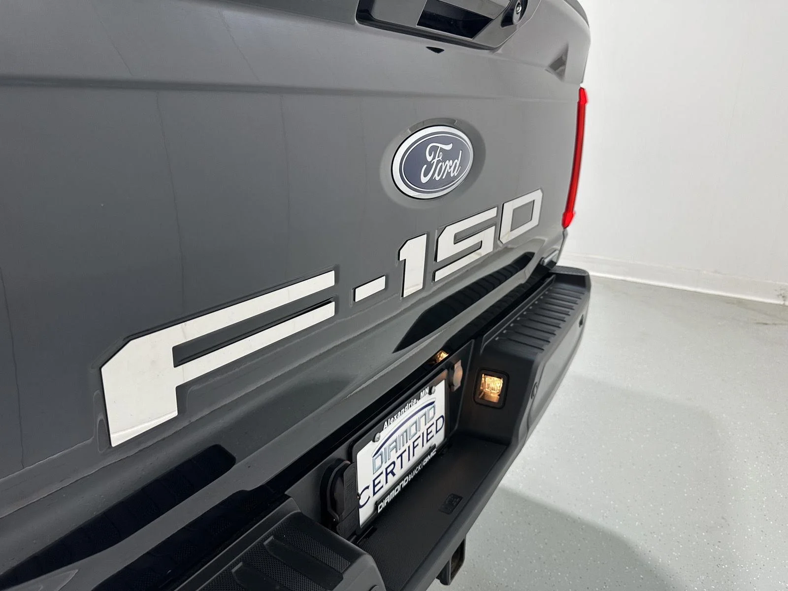 Used 2023 Agate Black Metallic Ford XL image 30