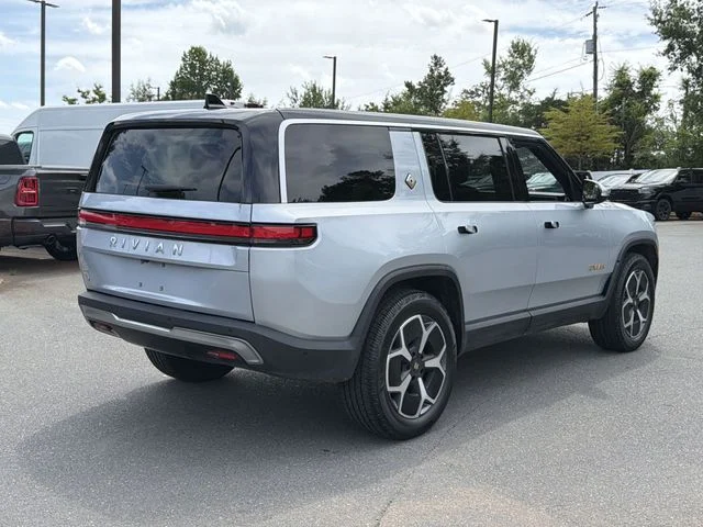 Used 2024  Rivian Adventure image 13