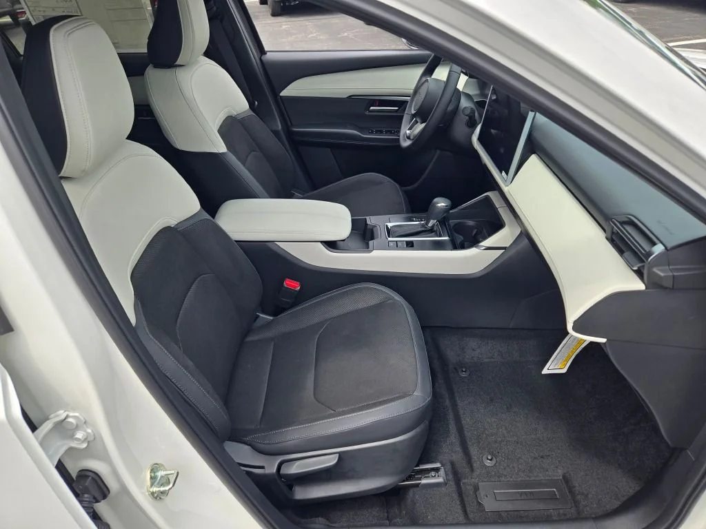 New 2026 White Mazda 2.5 S Select image 6