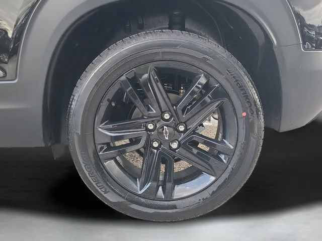 New 2026 Mosaic Black Metallic Chevrolet LT image 35