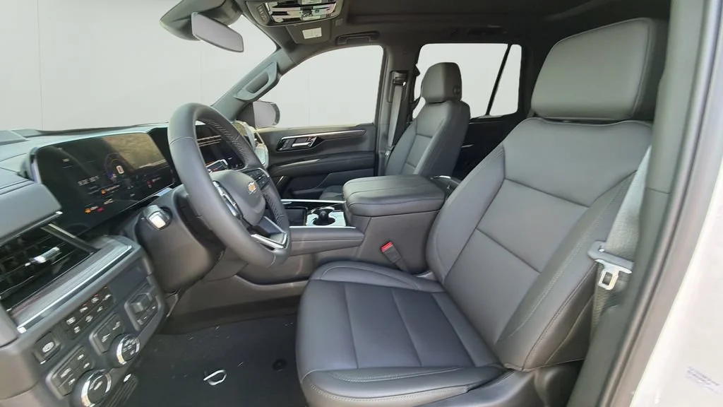 New 2026 Summit White Chevrolet LT image 19