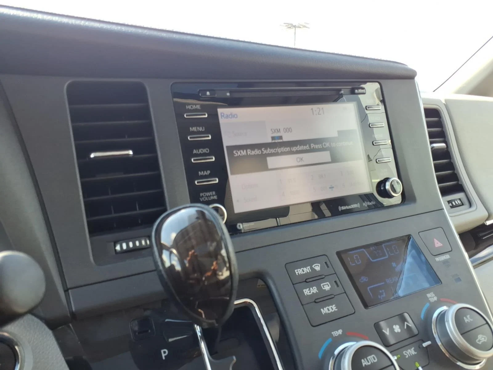 Used 2019 Midnight Black Metallic Toyota XLE image 24