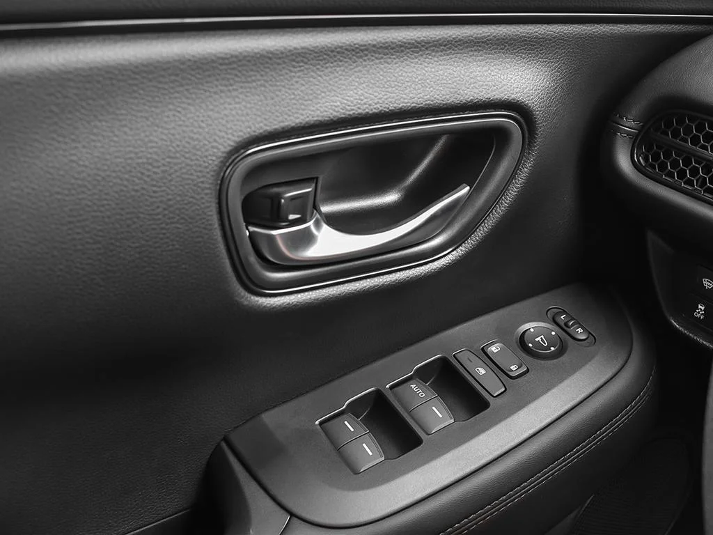 New 2027 Crystal Black Pearl Honda LX 4WD All-weather confidence. All-year capability image 15