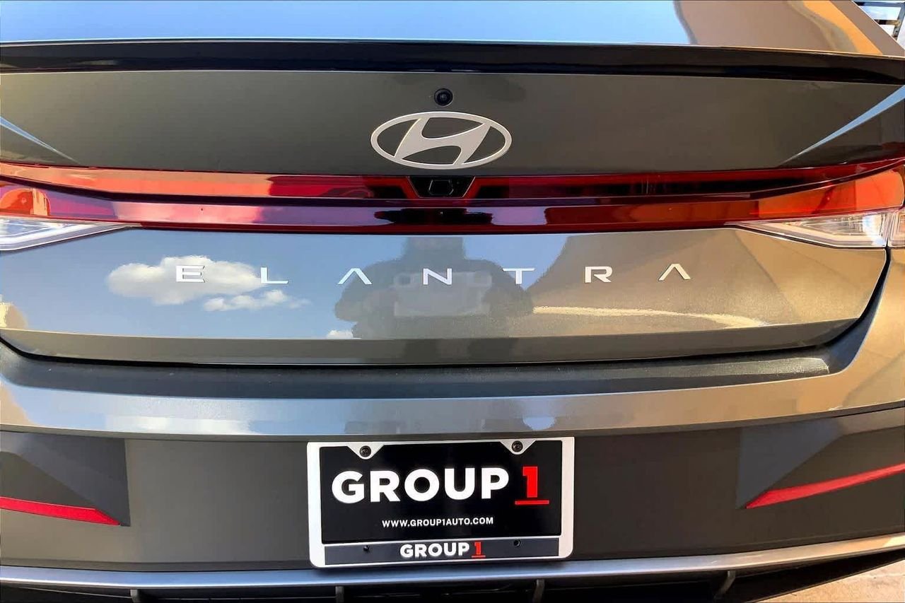 New 2026 Amazon Gray Hyundai SEL Sport Plus image 14