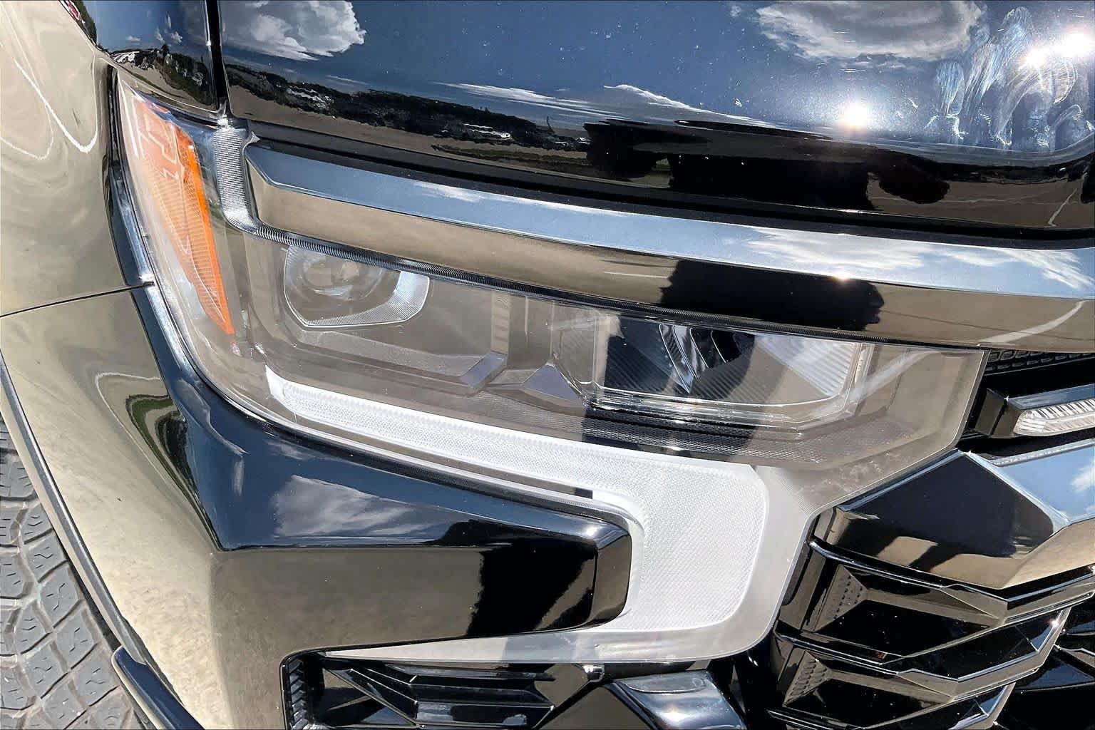 Used 2024 Black Chevrolet ZR2 image 26