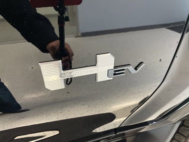 2025 GMC HUMMER EV 2X - Photo 17