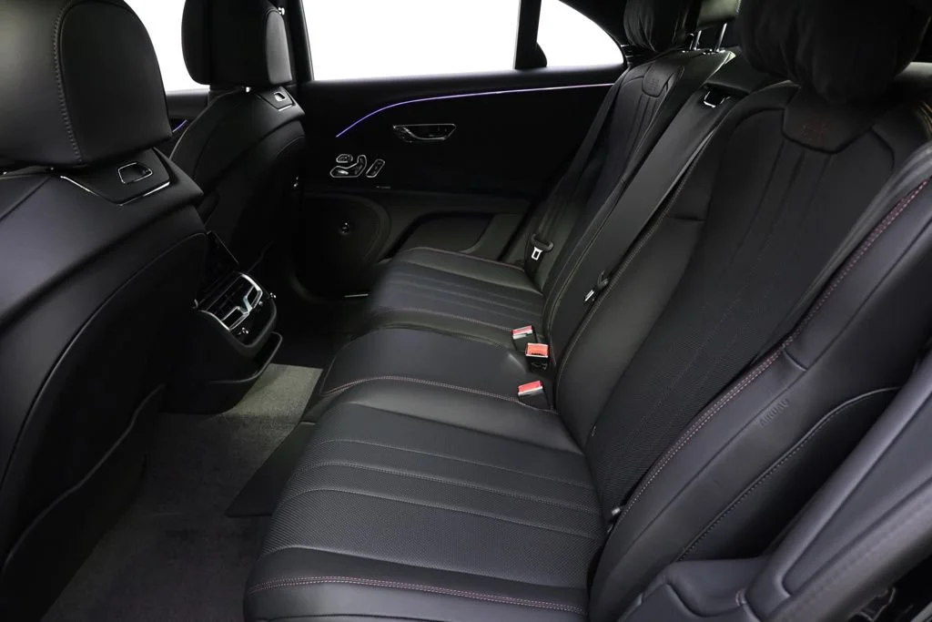 Used 2025 Q9l Bentley Black Edition image 24