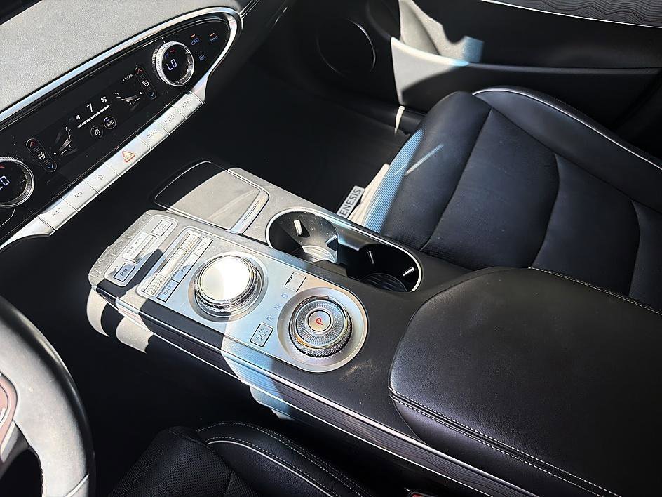 Used 2023 Adriatic Blue Genesis 2.5T image 18