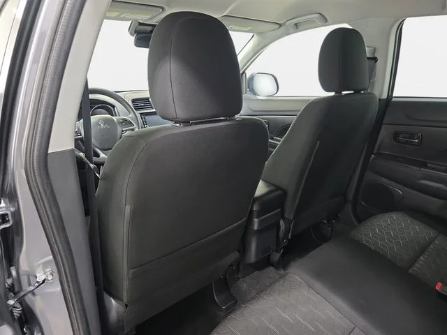 Used 2024 Gray Mitsubishi 2.0 ES image 12