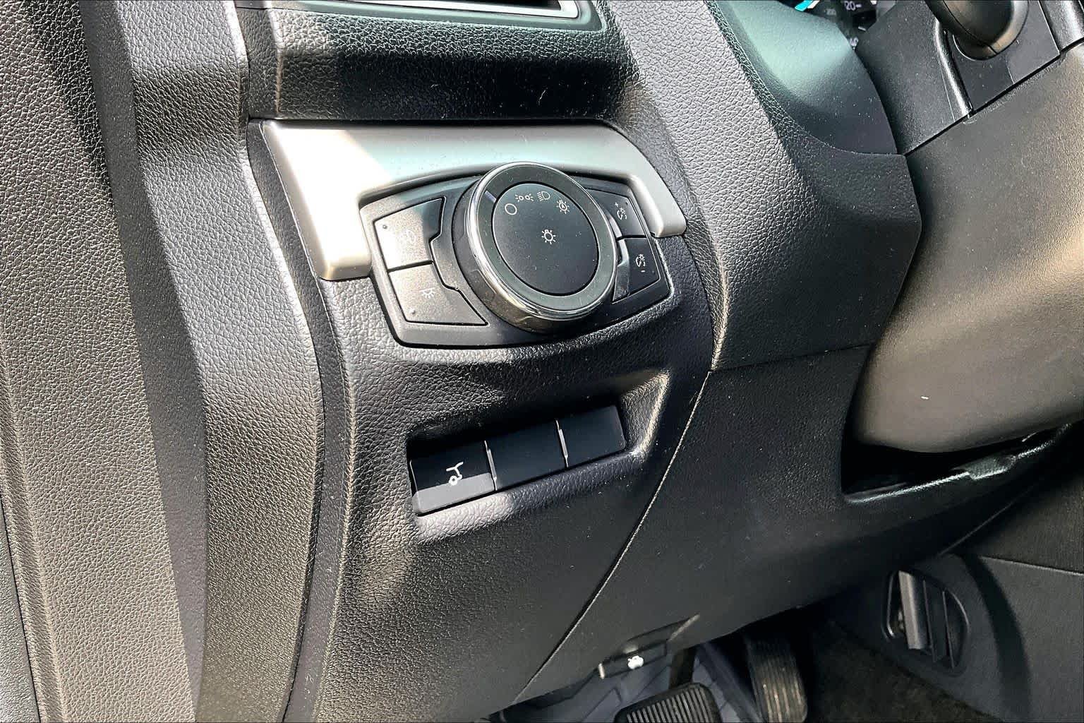 Used 2017 Smoke Quartz Metallic Tinted Clearcoat Ford XLT image 37