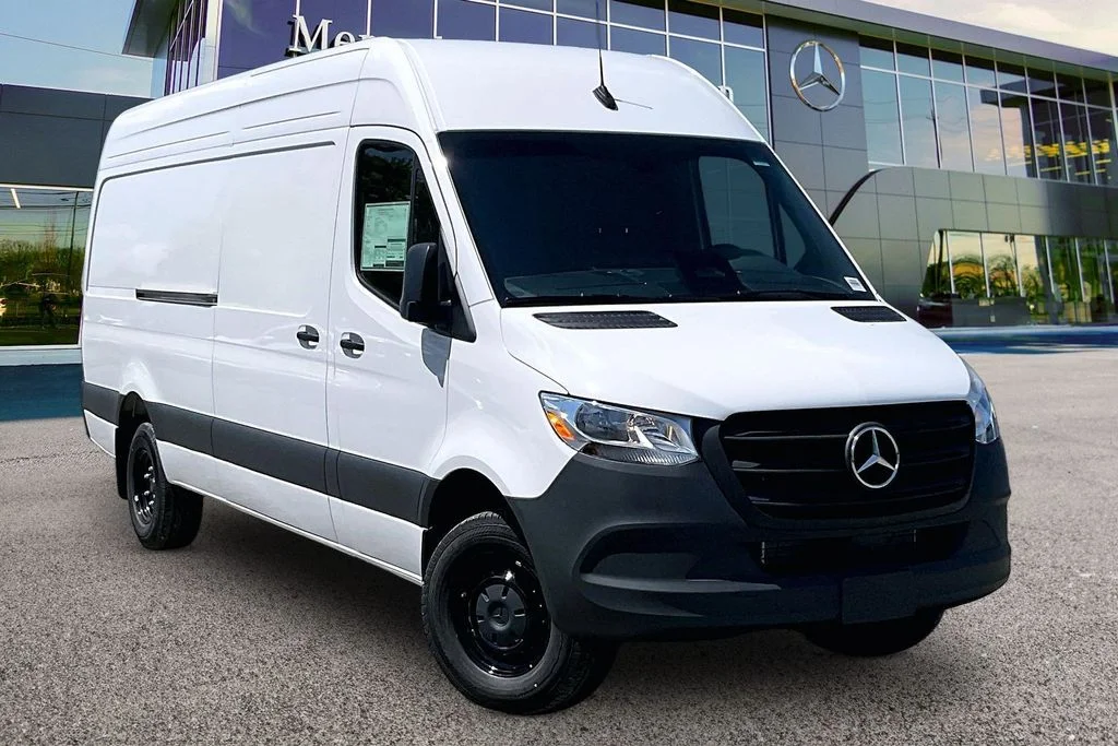 2026 Mercedes-Benz Sprinter 3500 170 WB HO High Roof's photo