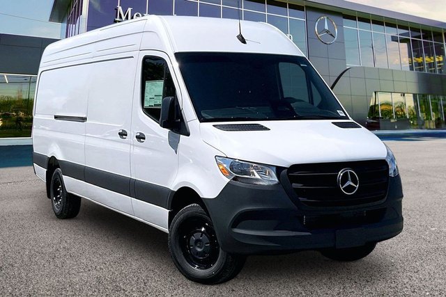 2026 Mercedes-Benz Sprinter 3500 Cargo 170 WB