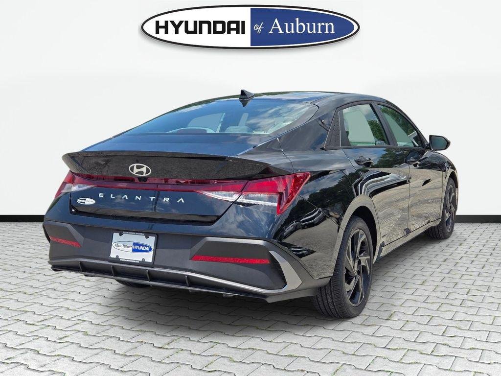 New 2026 Black Hyundai SEL Sport image 5