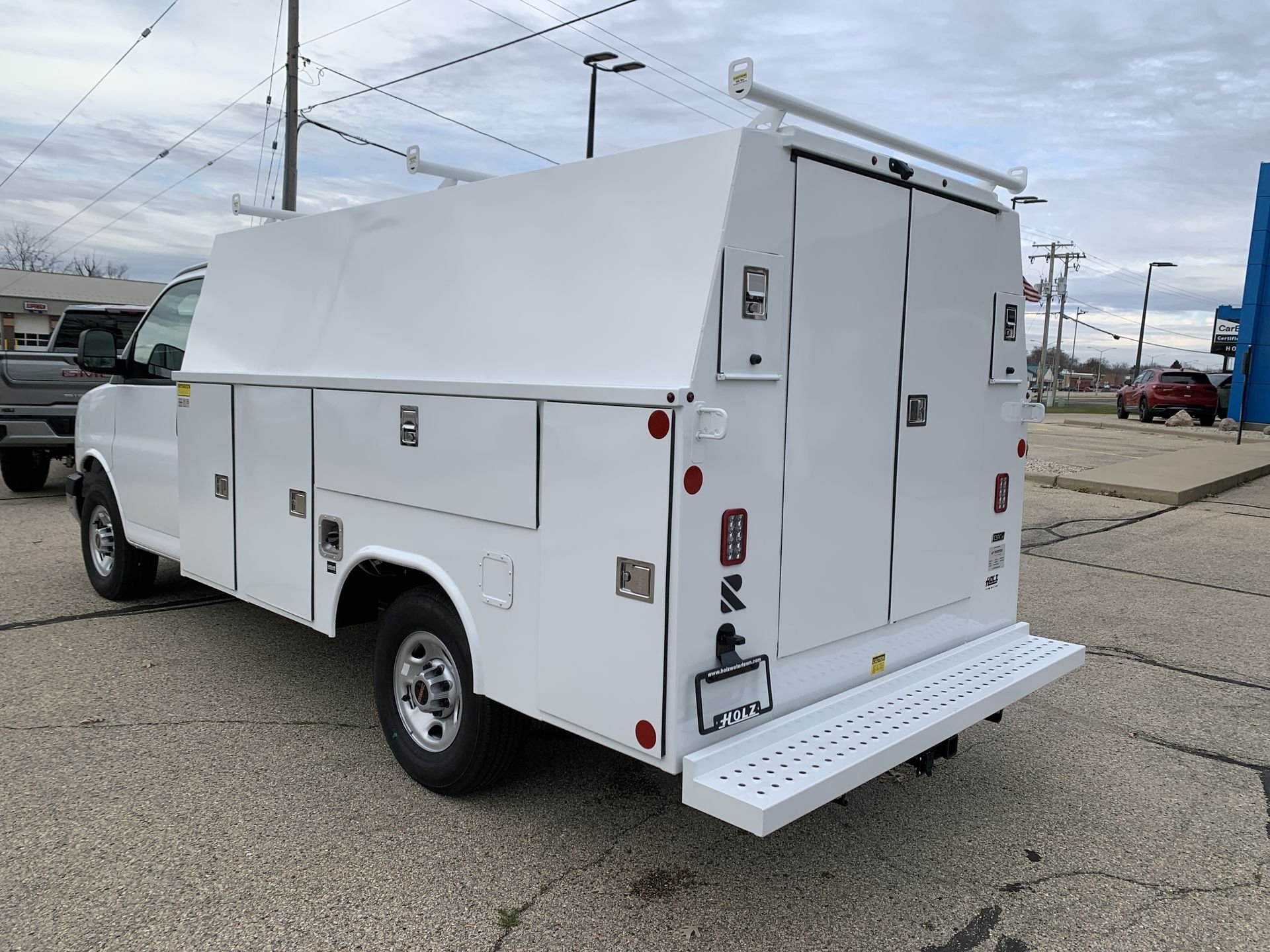 New 2025 Summit White GMC 1WT image 36