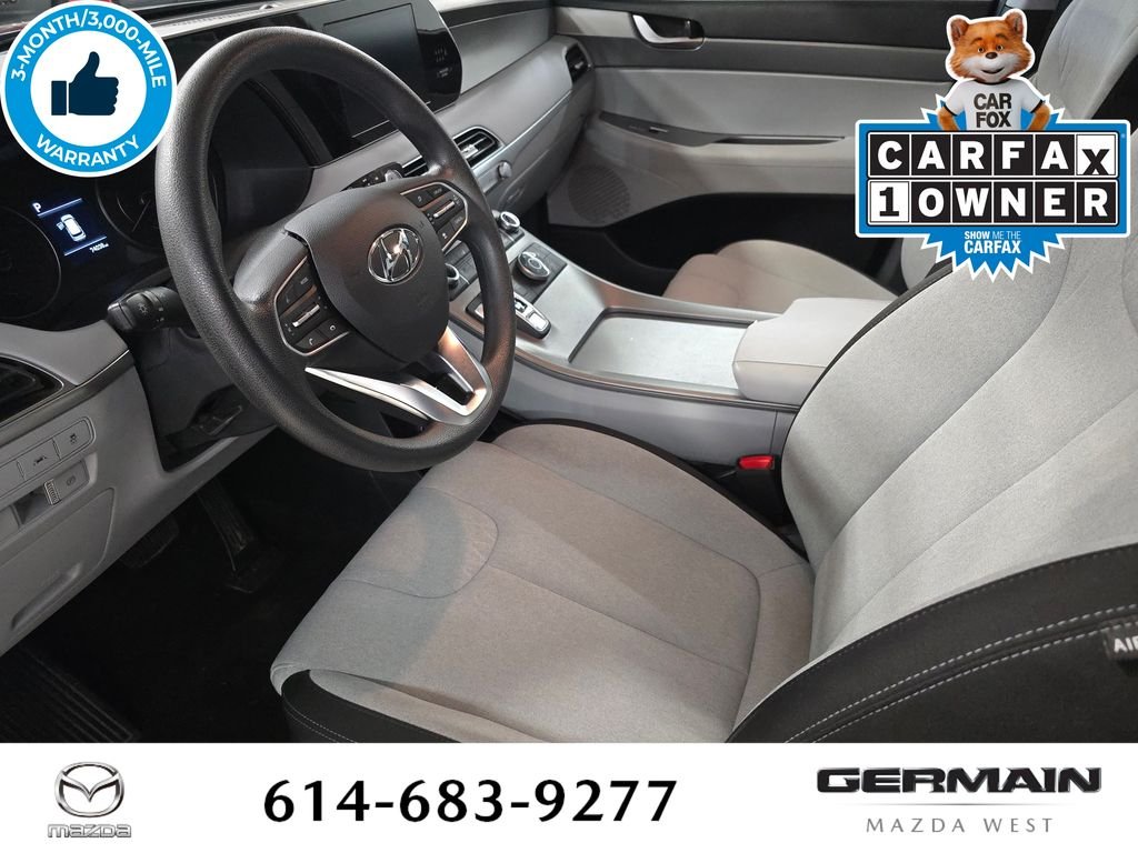 Used 2021 Black Hyundai SE image 18