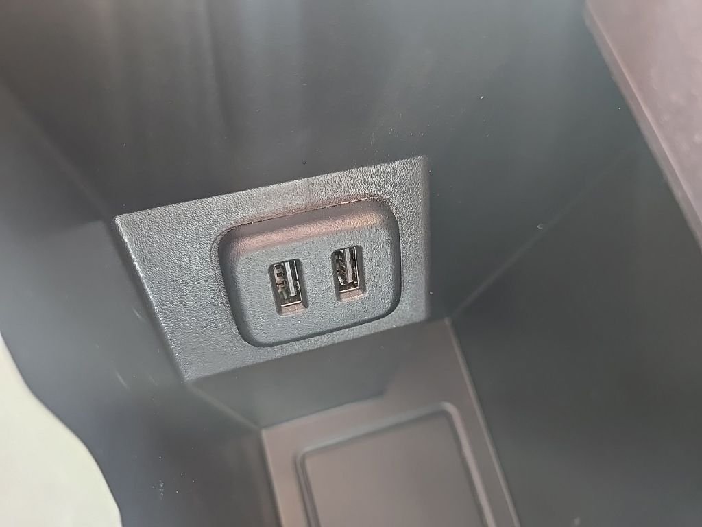 Used 2023 White Chevrolet Premier image 62