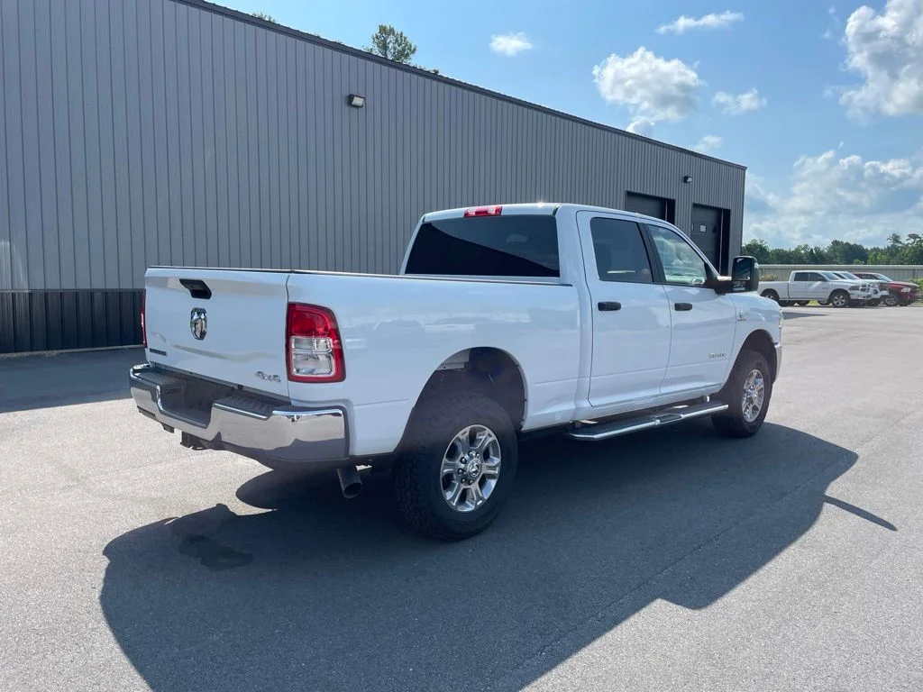 Used 2023 White Ram Big Horn image 4