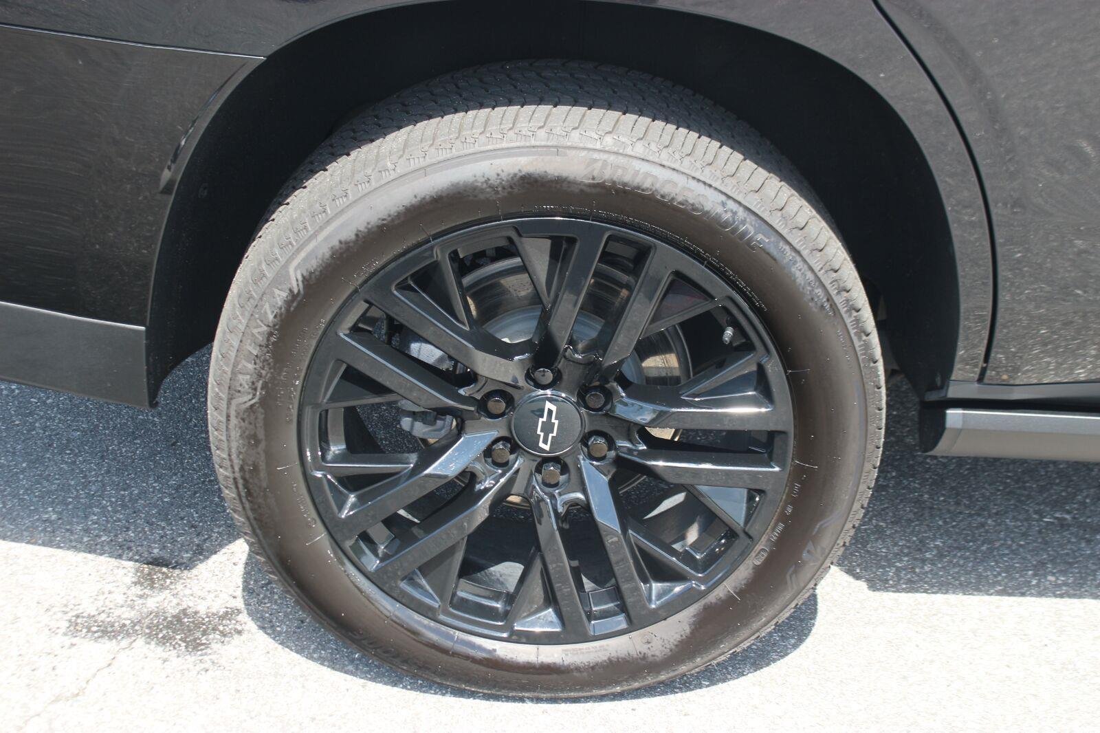 Used 2025 Black Chevrolet Premier image 44