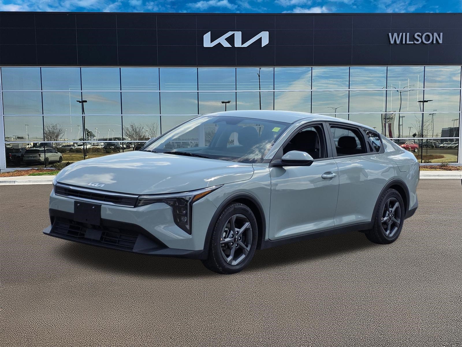 Used 2025 Morning Haze Kia LXS image 4