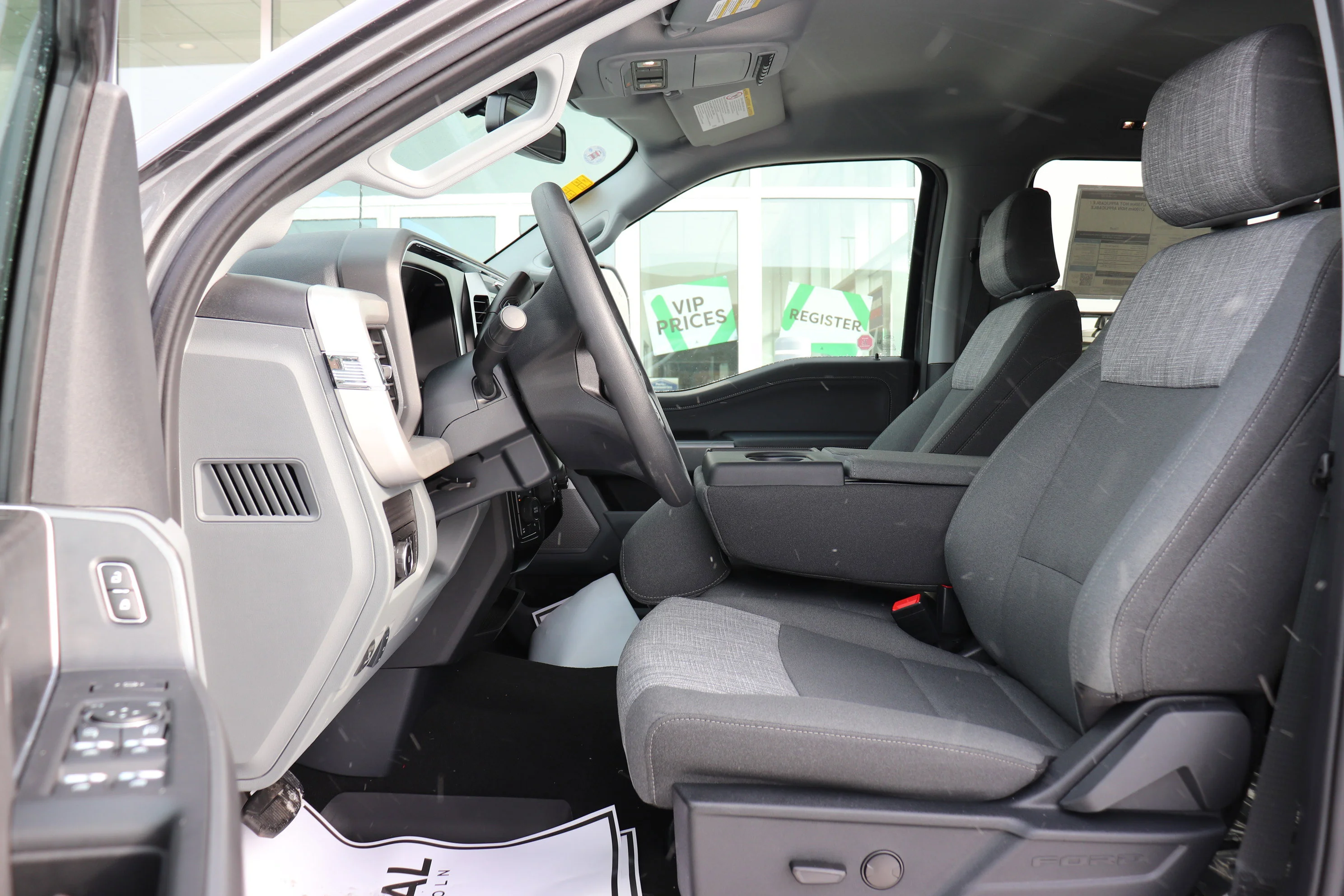 New 2026 Carbonized Grey Metallic Ford XLT image 6