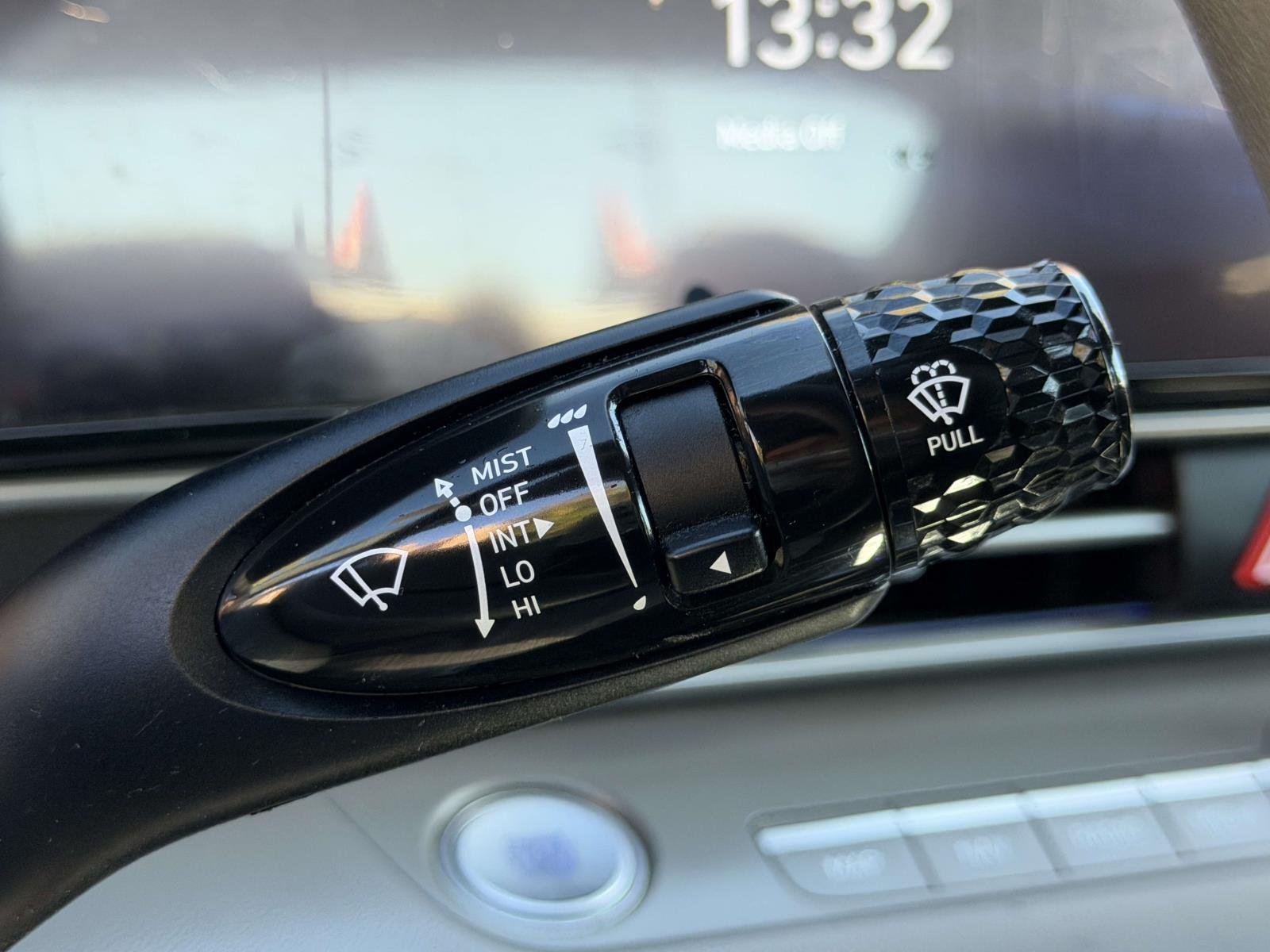 2024 Hyundai Elantra SEL - Photo 21