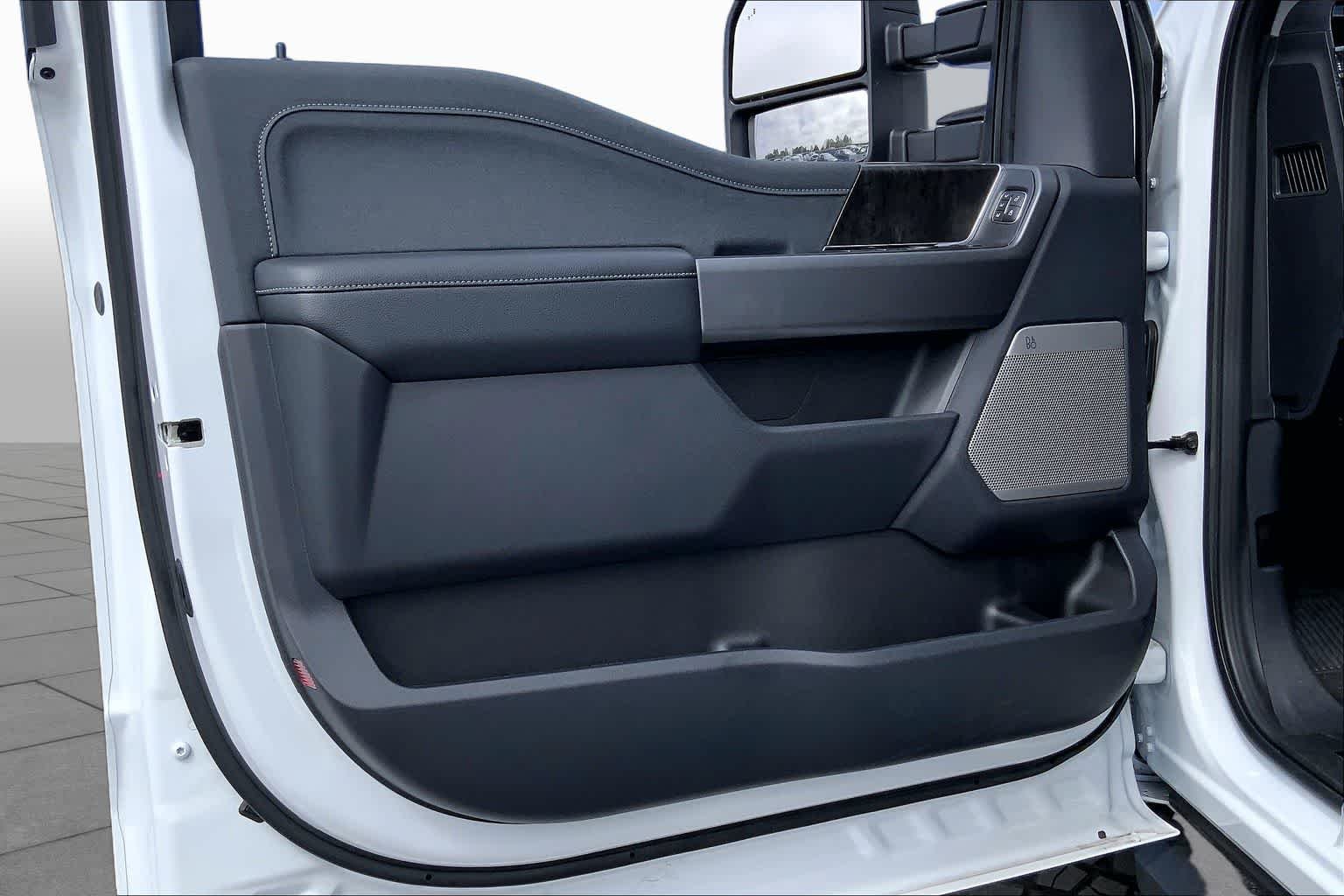 New 2026 Oxford White Ford F-250® Lariat® image 10