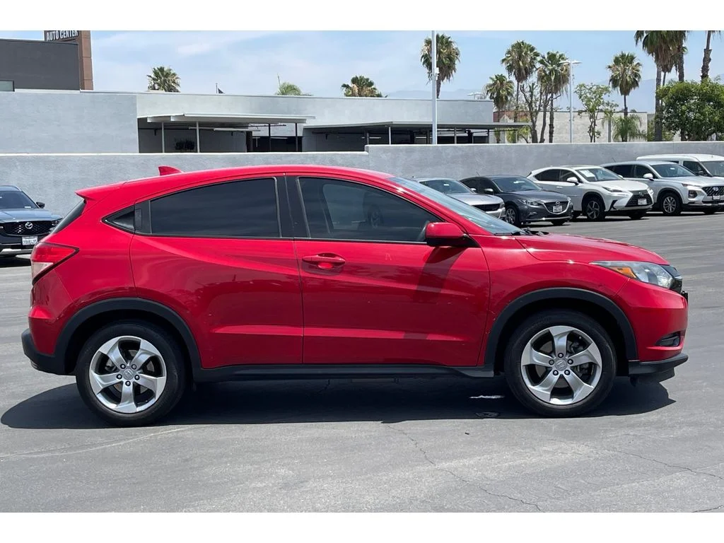 Used 2017 Milano Red Honda LX image 7
