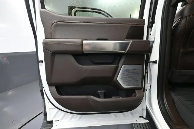 Used 2022 White Ford King Ranch image 31