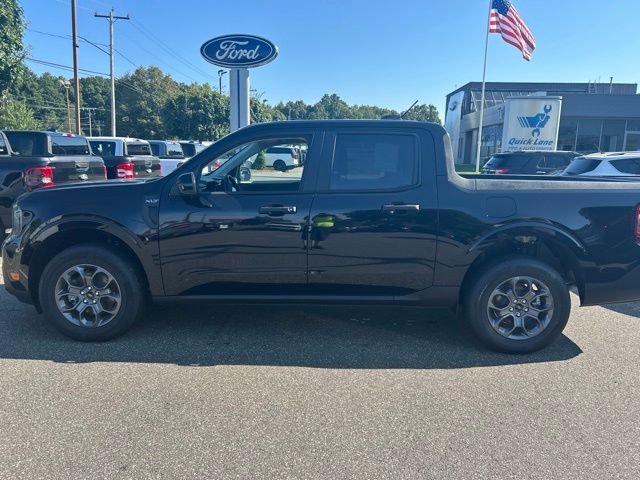 New 2026 Shadow Black Ford XLT image 4