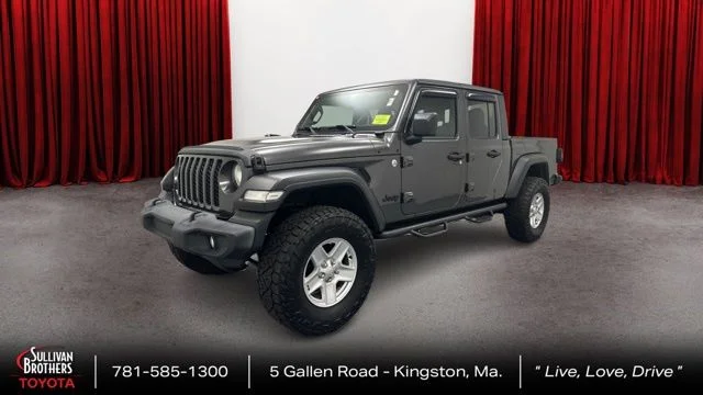 2020 Jeep Gladiator Sport S's photo