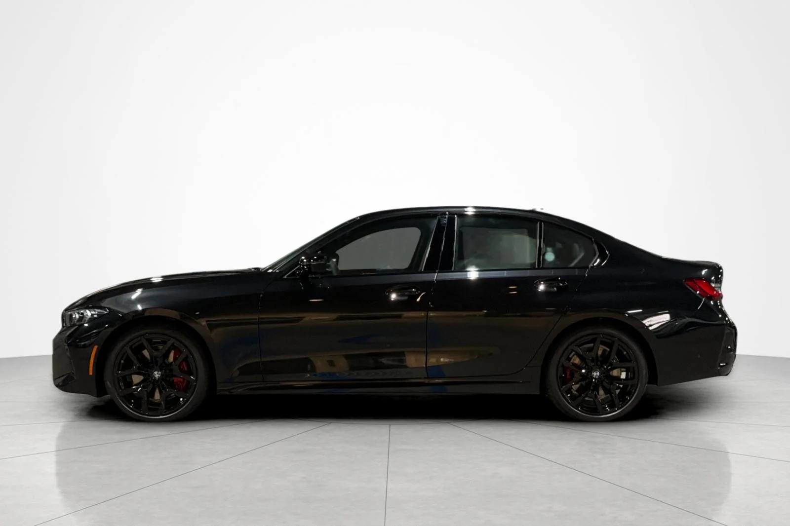 New 2026 Black Sapphire Metallic BMW 330i NA image 2