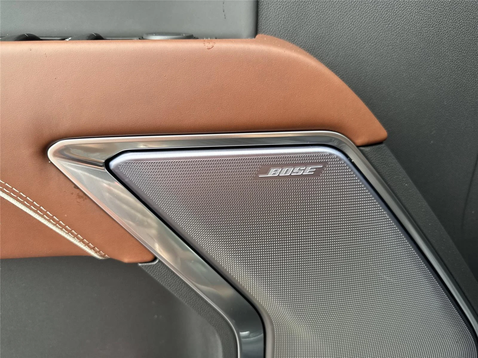 New 2026 Onyx Black GMC Denali Ultimate image 23