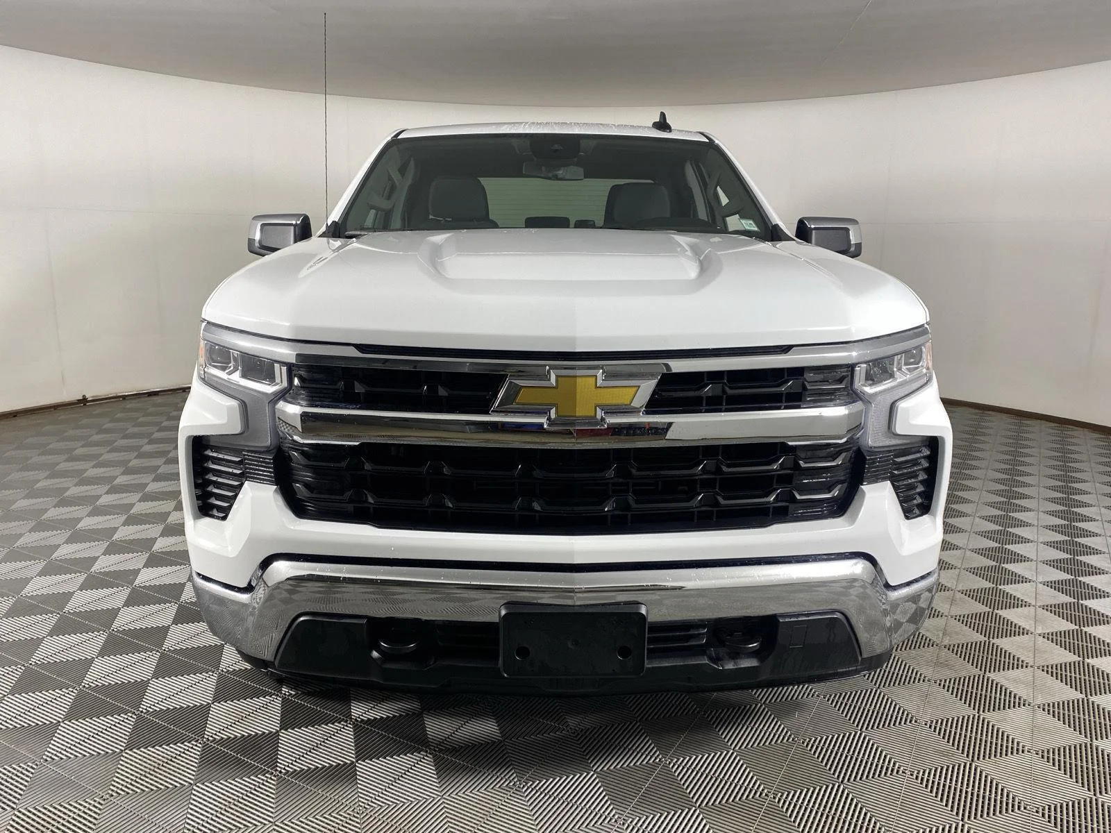 Used 2026 Summit White Chevrolet LT image 5