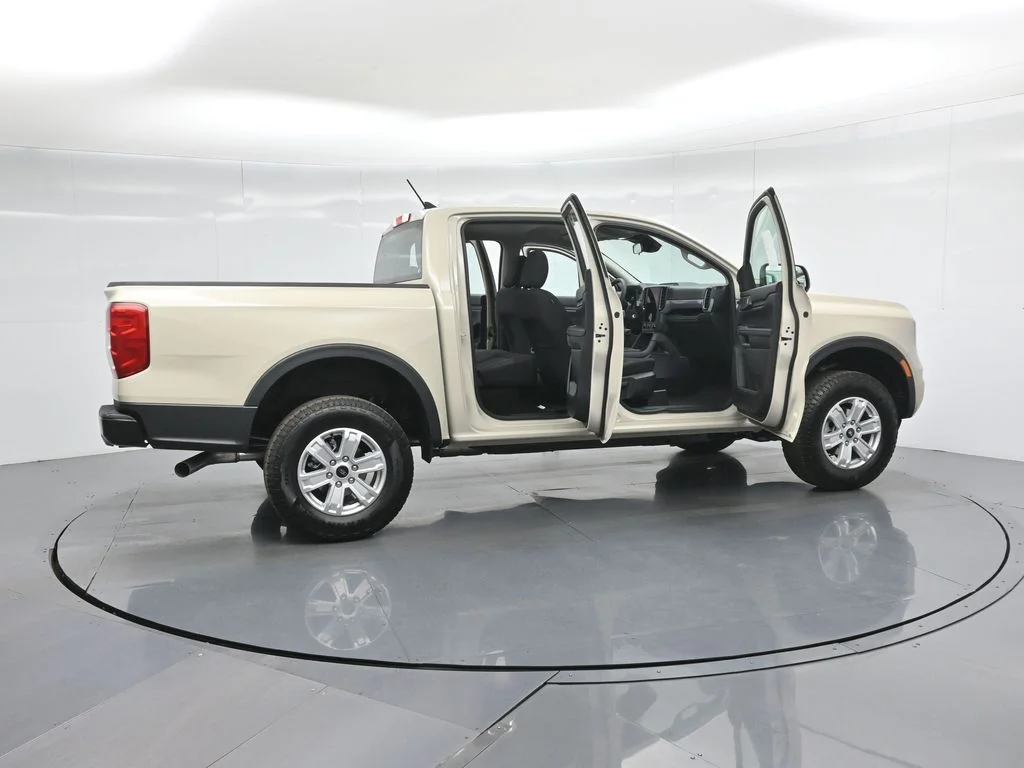New 2025 Beige Ford XL image 4