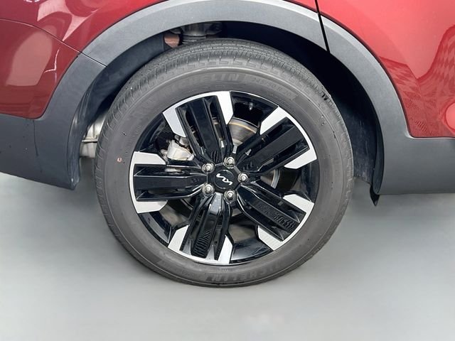 Used 2024 Red Kia SX-Prestige image 40